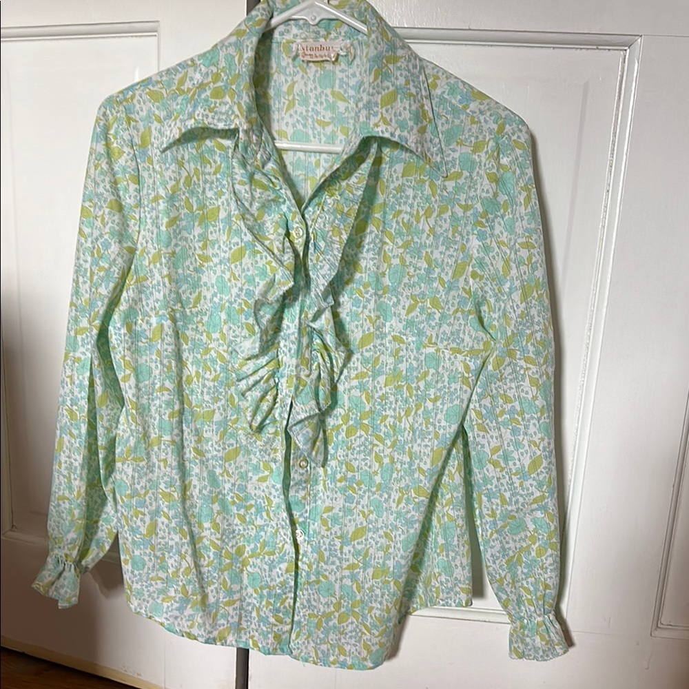 Vintage Floral Blouse in Green and White